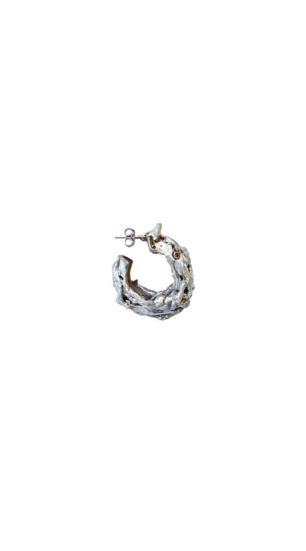 Vintage earring transformed with tin and upcycled elements. This earring is unique and non-reproducible. Made in France